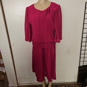 Elegant Pink Midi Dress